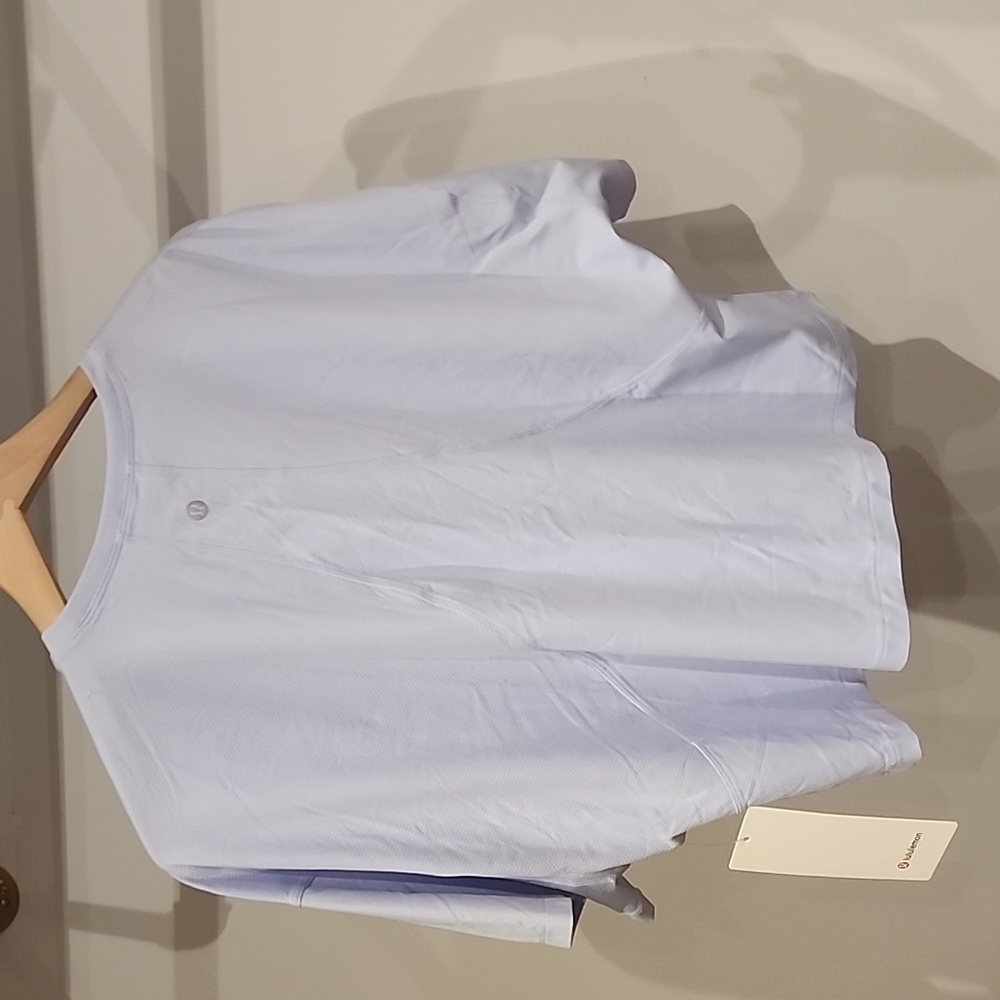 NWOT Lululemon Abrasion Resistany Training Tee - Picture 4 of 4